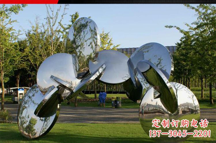 公园/不锈钢/摩托/人物-公园不锈钢骑摩托人物雕塑 公园/不锈钢/摩托/人物-公园不锈钢骑摩托人物雕塑