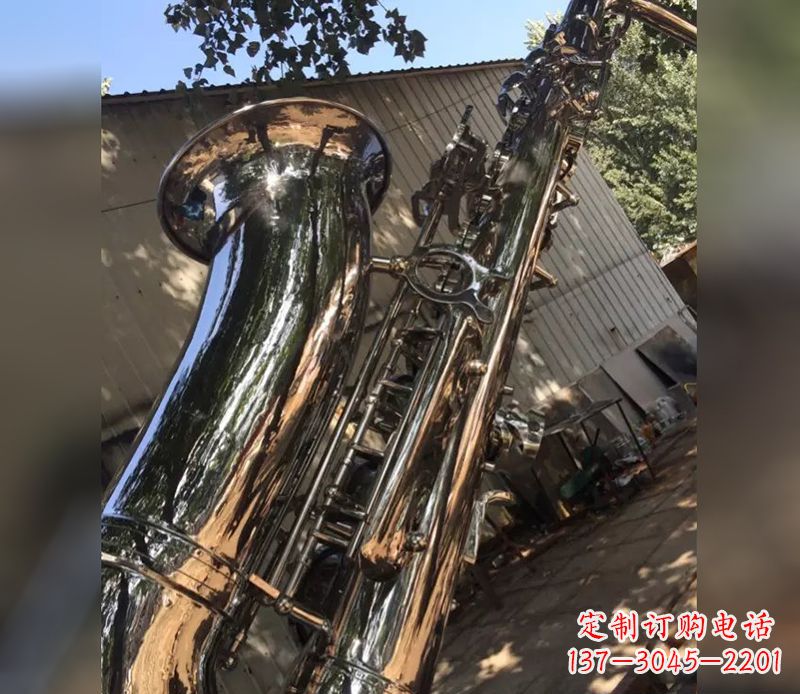 公园不锈钢萨克斯雕塑