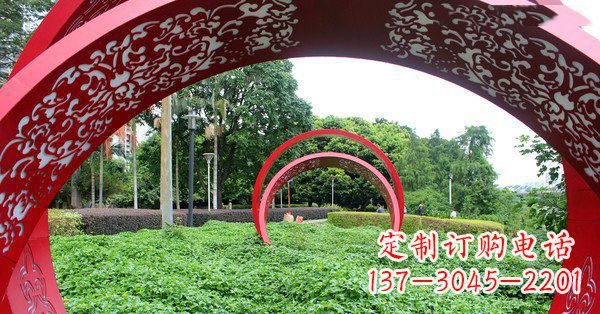 公园不锈钢手镯景观雕塑1