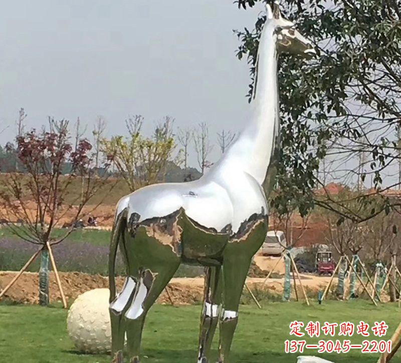 长颈鹿雕塑 - 公园/不锈钢/长颈鹿 长颈鹿雕塑 - 公园/不锈钢/长颈鹿