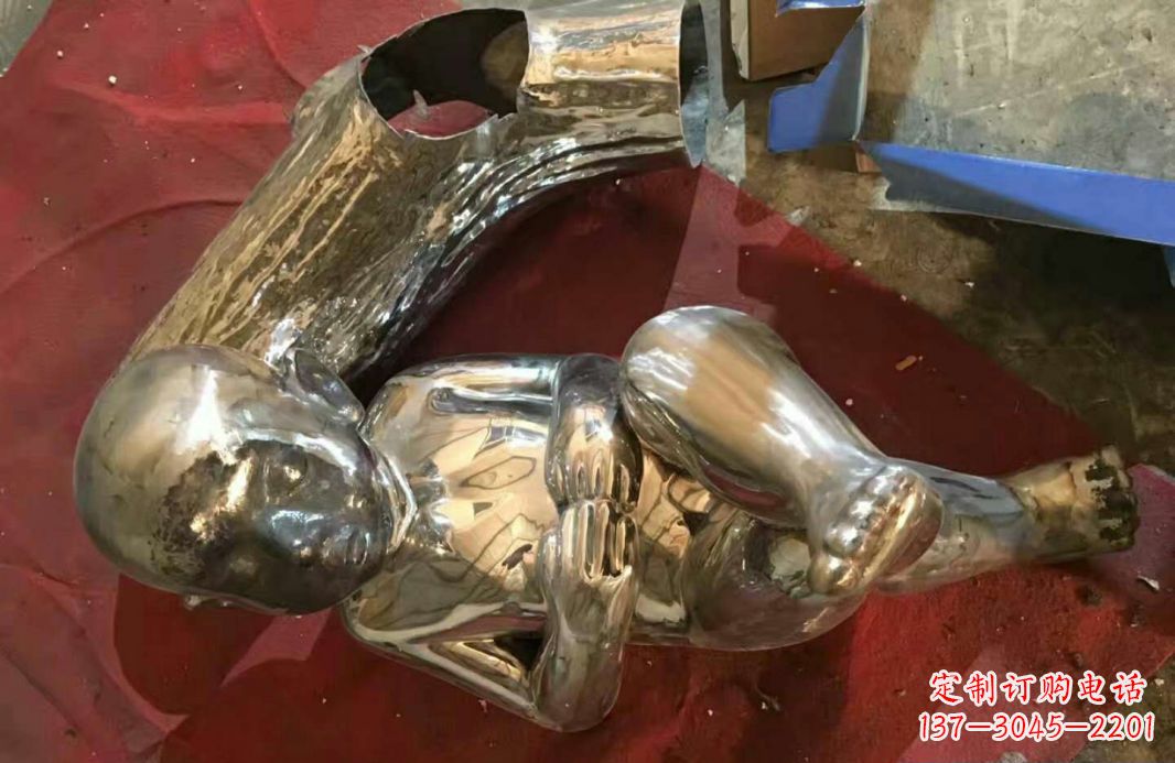 风格时尚可爱的不锈钢儿童雕塑 风格时尚可爱的不锈钢儿童雕塑
