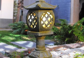 仿古庭院石雕灯笼，精美雕刻点亮家园
