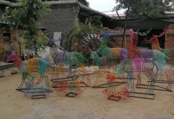 彩色不锈钢镂空梅花鹿雕塑