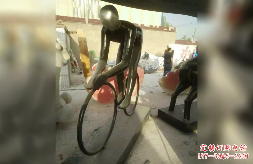 公园抽象人物运动雕塑