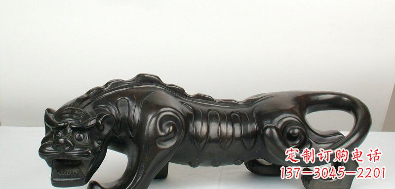 公园抽象老虎动物雕塑