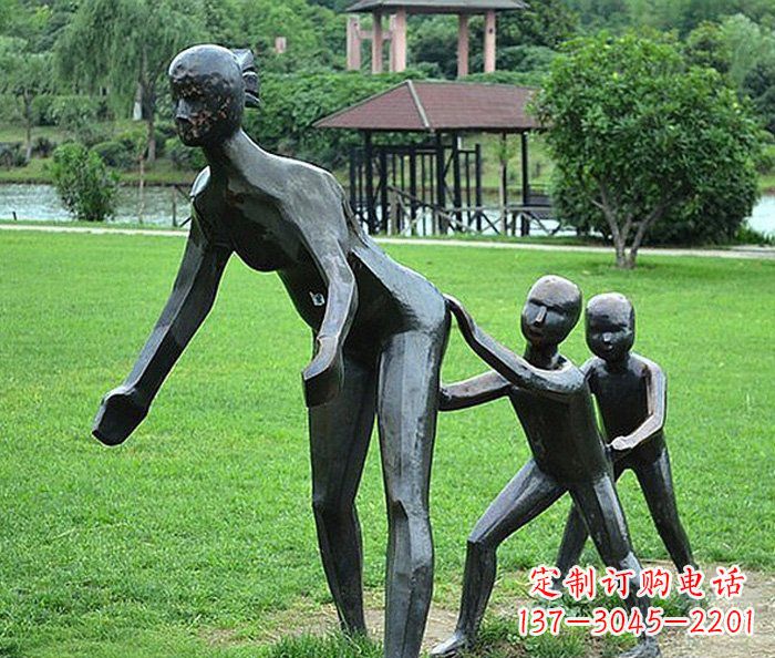 公园抽象老鹰捉小鸡人物铜雕