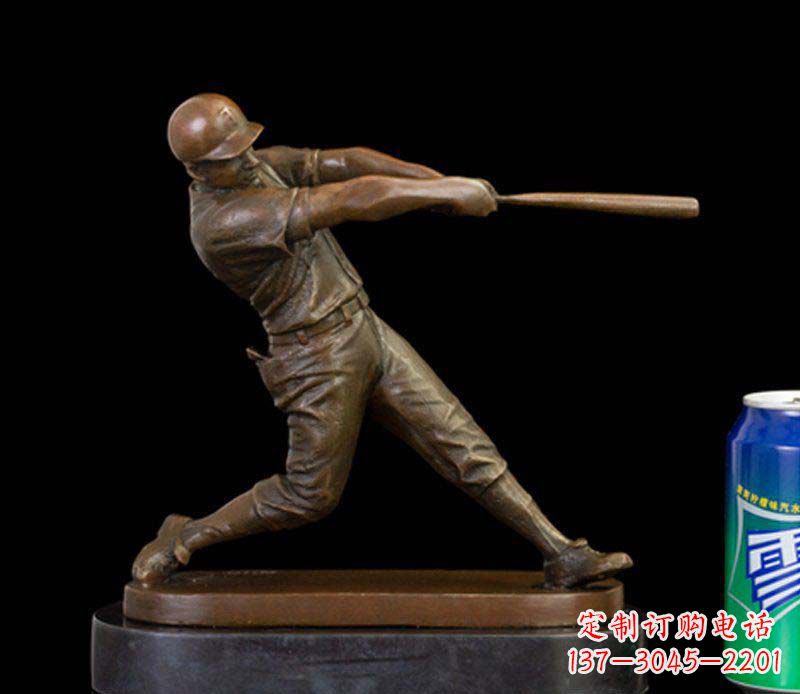 公园打棒球的人物铜雕