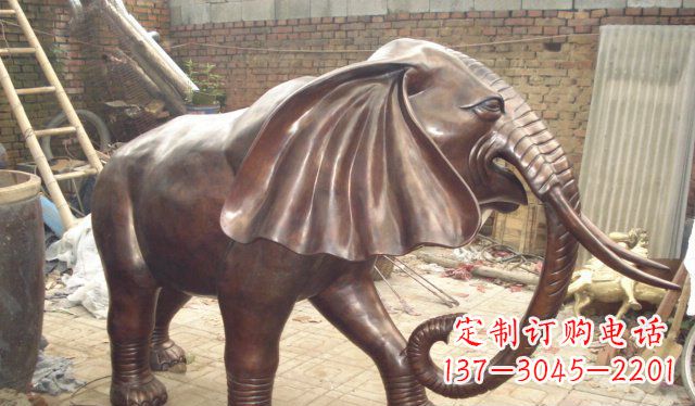 精美细腻的铸铜大象雕塑 精美细腻的铸铜大象雕塑