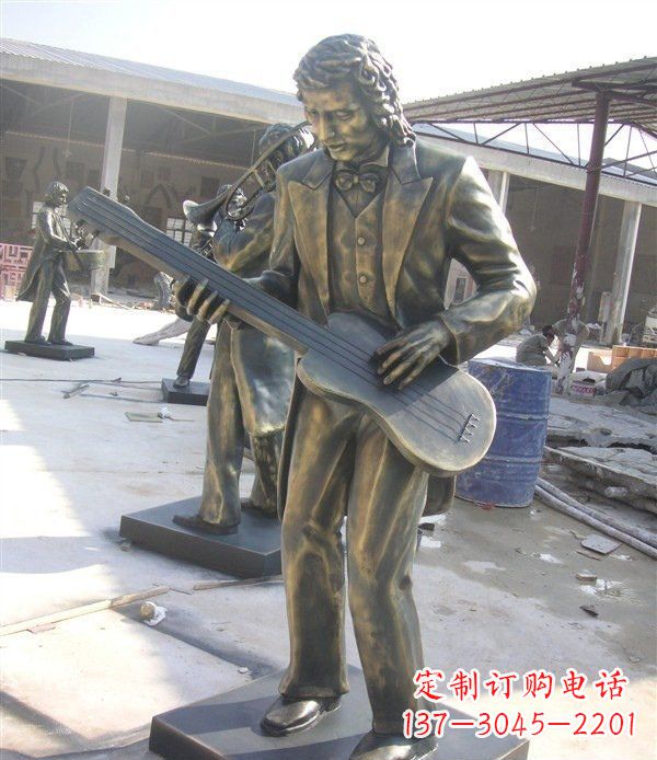 公园/吉他/西方/人物/铜雕-公园弹吉他的西方人物铜雕 公园/吉他/西方/人物/铜雕-公园弹吉他的西方人物铜雕