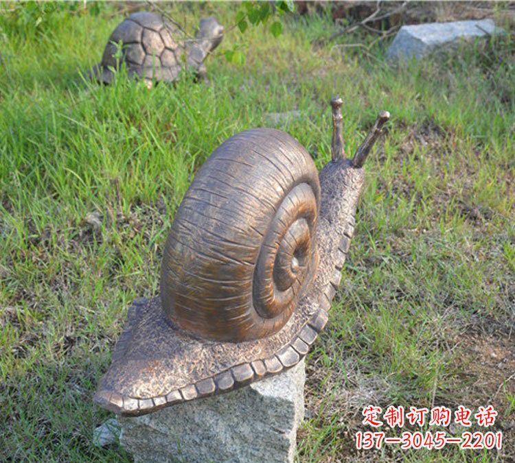 公园动物玻璃钢仿铜蜗牛雕塑