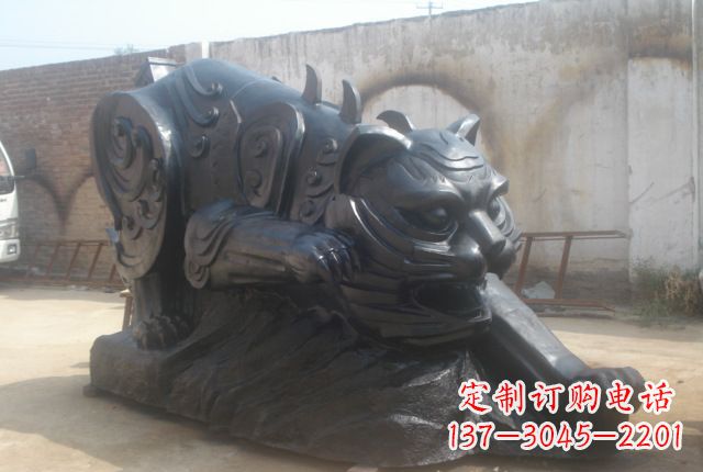 公园动物铜雕老虎