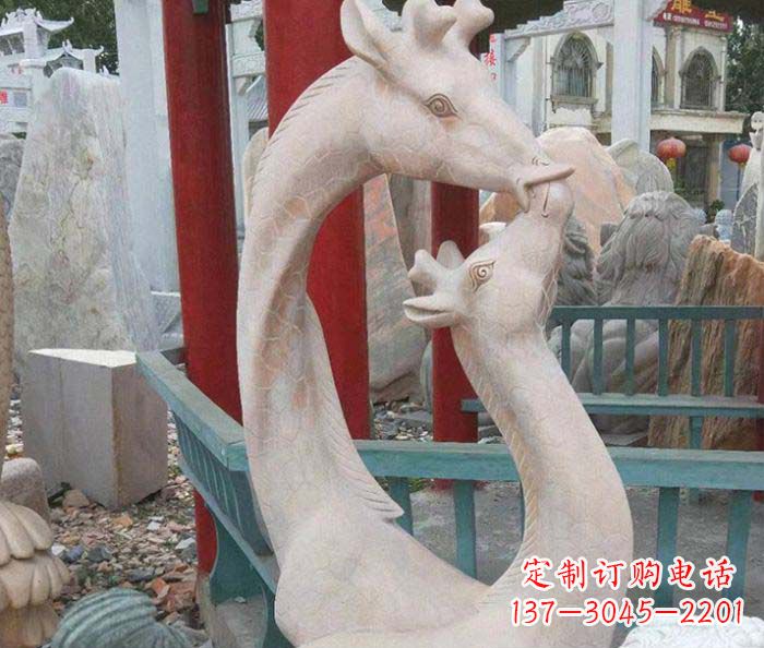 公园动物晚霞红母子鹿石雕