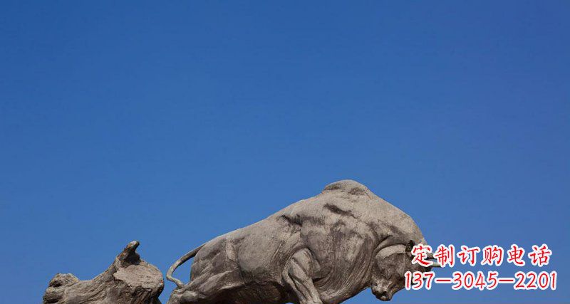 公园耕地牛铜雕