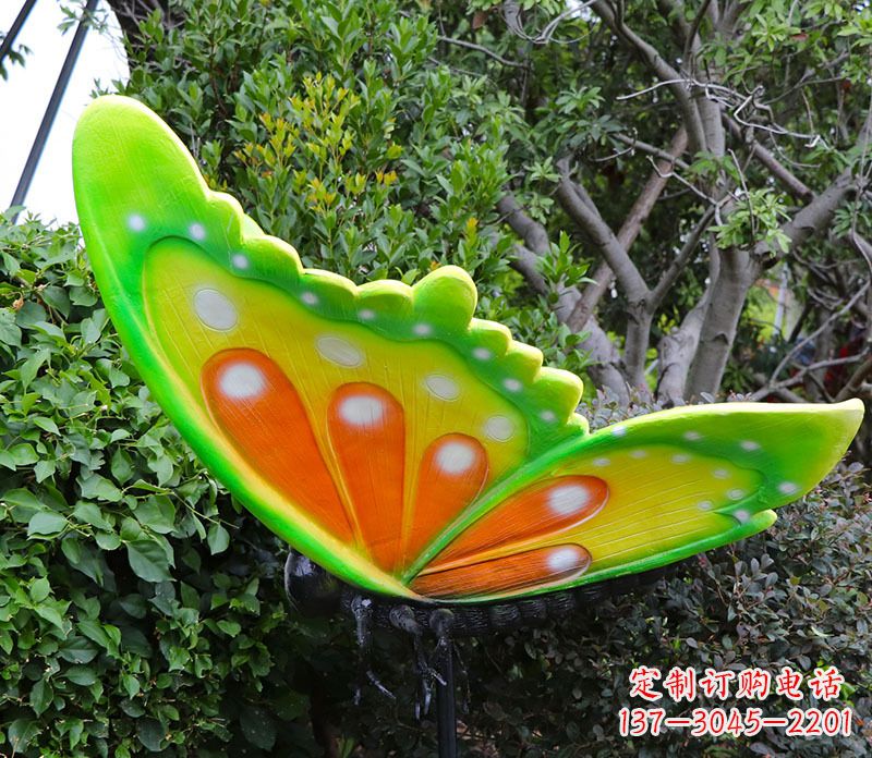 公园花园草坪彩绘动物玻璃钢仿真蝴蝶雕塑