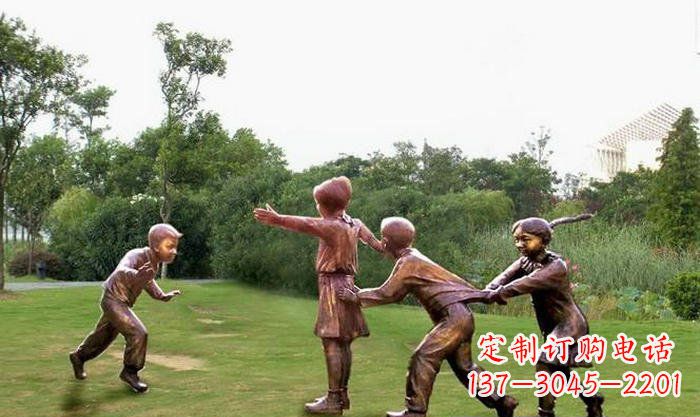 风格多变的老鹰雕塑 风格多变的老鹰雕塑