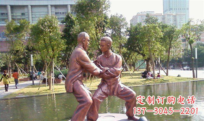 公园练太极拳的人物铜雕
