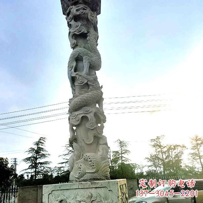 公园龙柱石雕