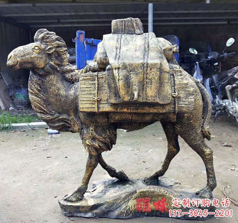 公园骆驼铜雕