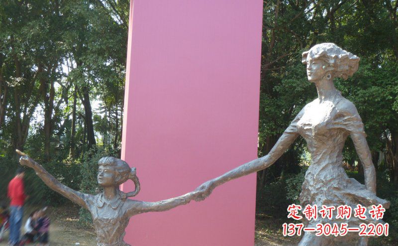公园母女人物铜雕