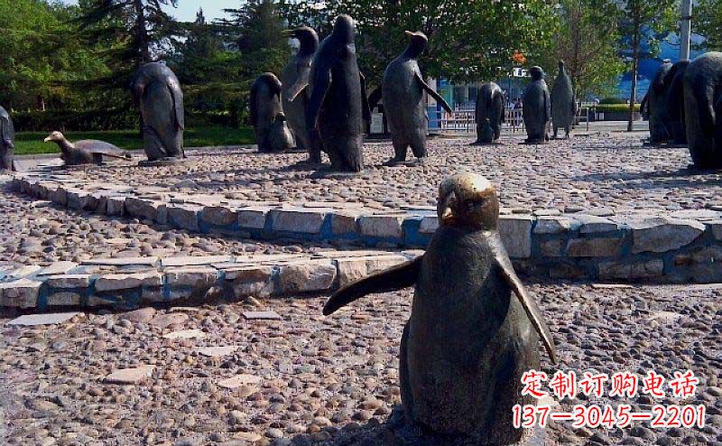 公园企鹅动物铜雕