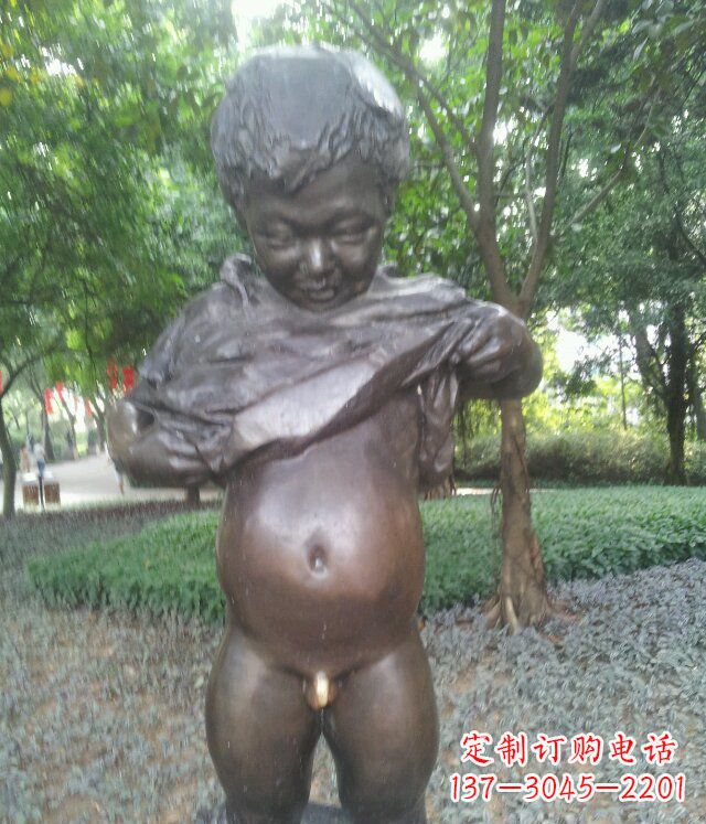 公园撒尿的小男孩人物铜雕 (3)
