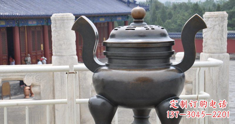 公园三足圆香炉景观铜雕