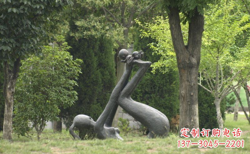 公园玩耍的母子人物铜雕