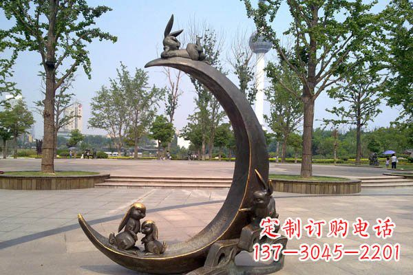 公园月亮和玉兔铜雕