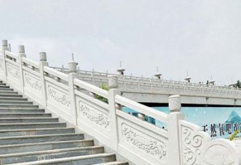 精美绝伦的汉白玉石栏板雕塑