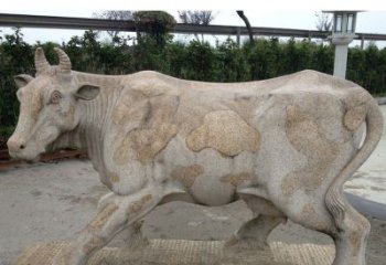 公园奶牛石雕