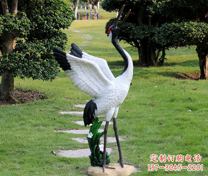 古代女人仙鹤雕塑
