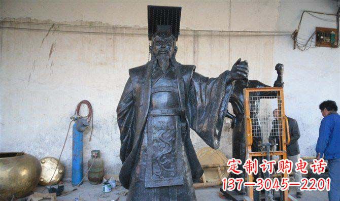 古代人物广场铜雕