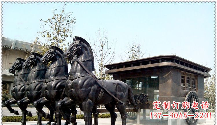古代四匹马的马车铜雕