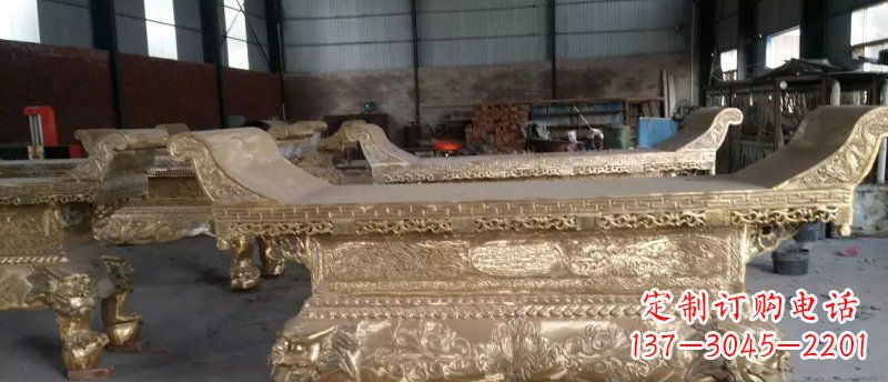 古代铸铜桌子铜雕