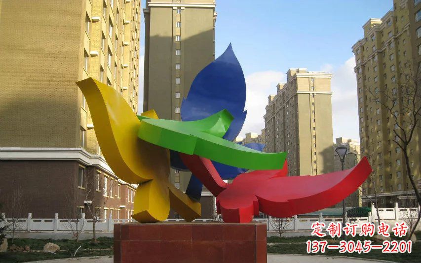 广场不锈钢抽象树叶雕塑