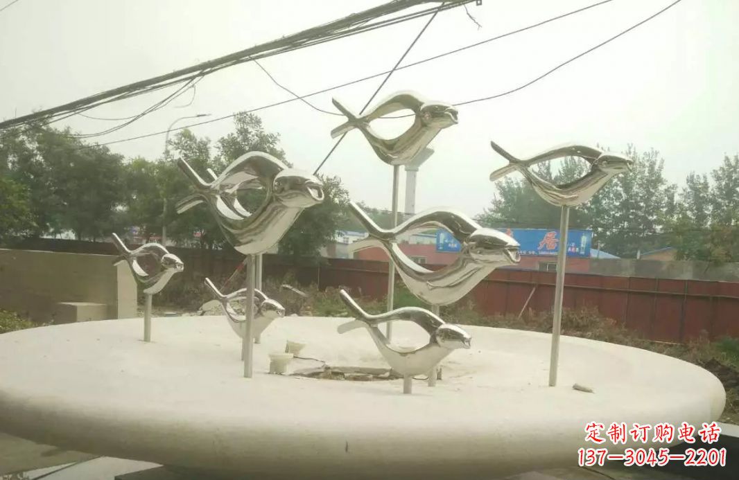广场不锈钢抽象鱼雕塑