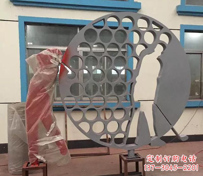 高尔夫球雕塑 - 广场/不锈钢/高尔夫球 高尔夫球雕塑 - 广场/不锈钢/高尔夫球