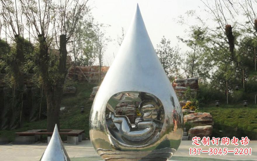 广场不锈钢滴水镜面景观雕塑