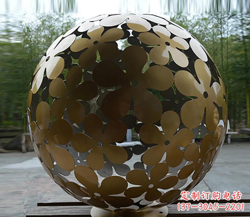 广场不锈钢景观镂空球雕塑