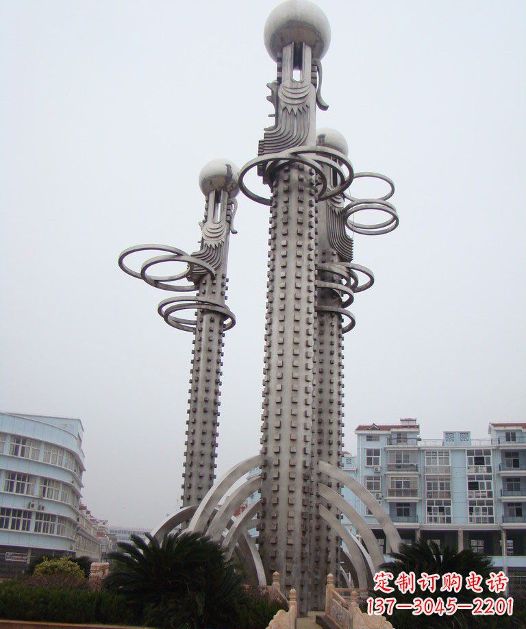 广场不锈钢龙柱雕塑