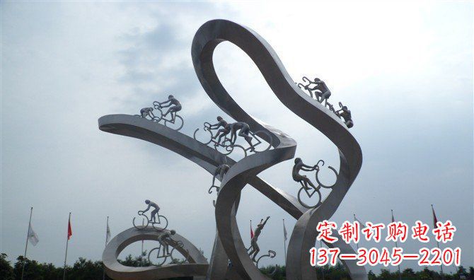 广场不锈钢骑自行车人物雕塑