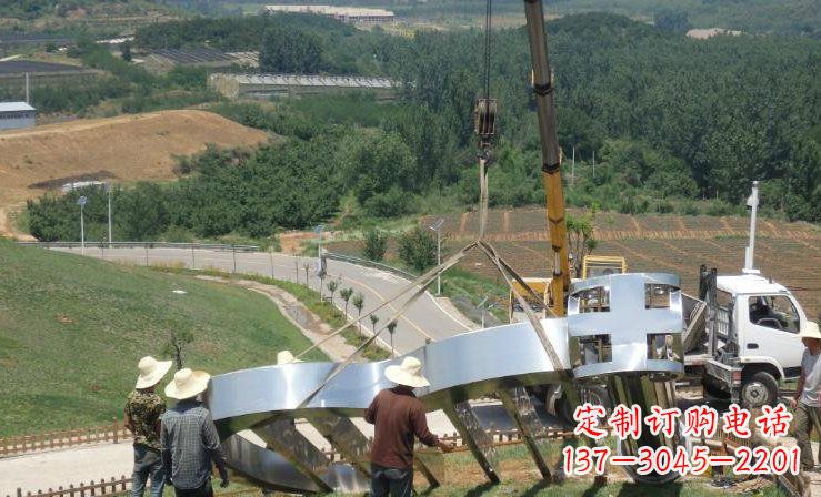 广场不锈钢竖琴雕塑