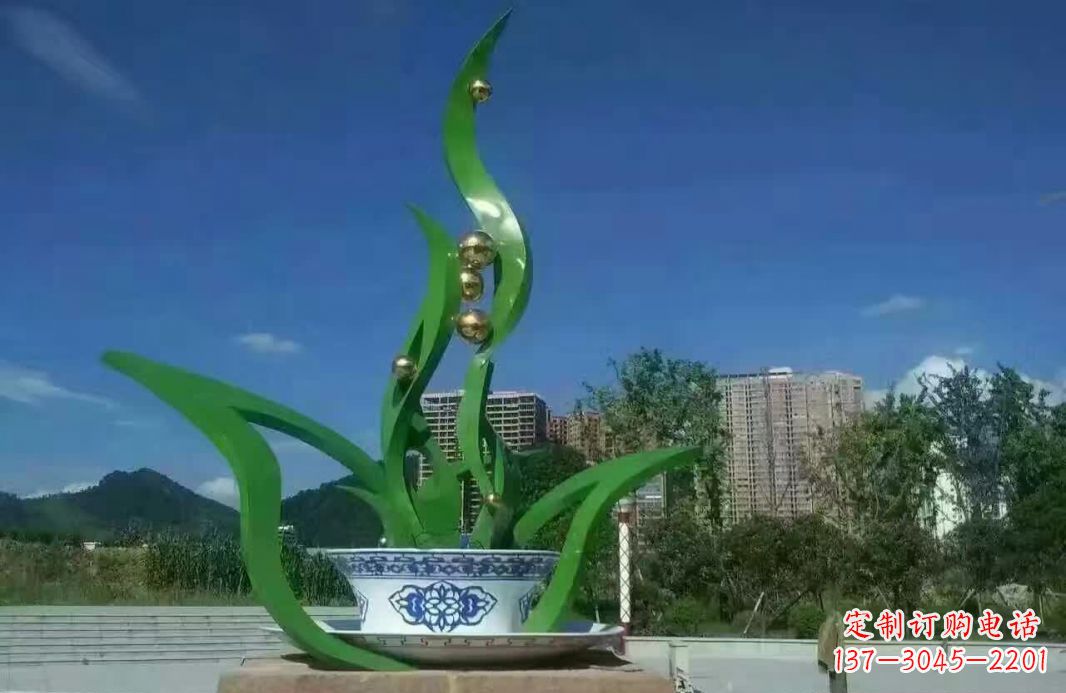 广场不锈钢水仙花雕塑