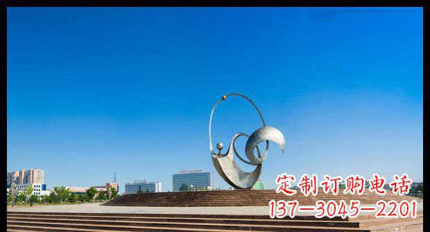 广场不锈钢丝带人物雕塑