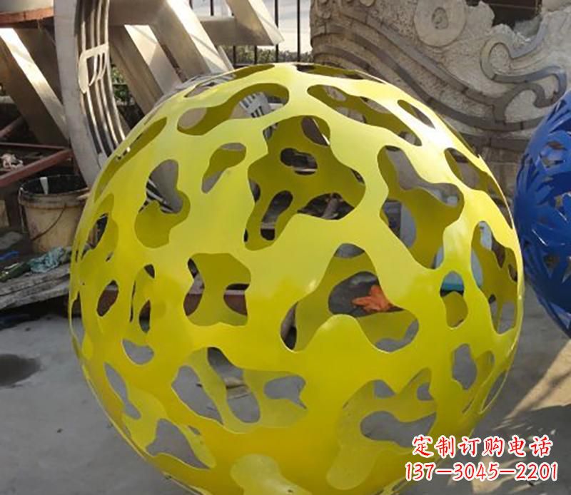 广场不锈钢圆花球景观雕塑