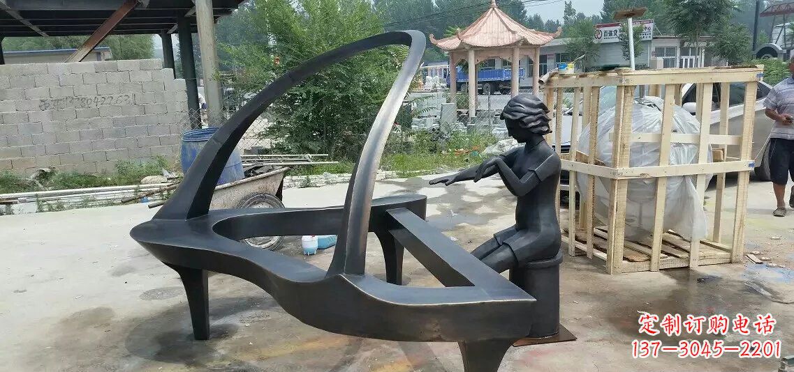 广场抽象弹钢琴景观铜雕