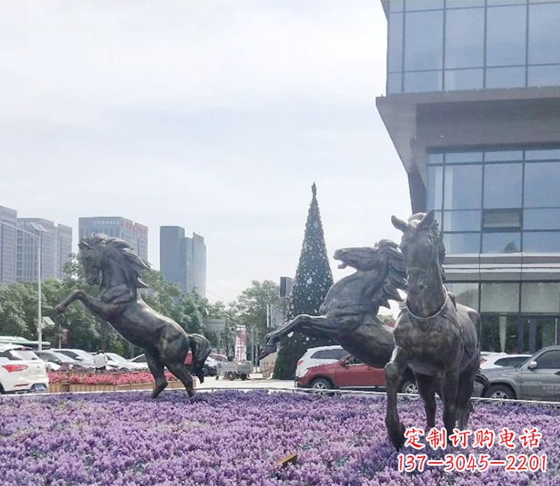 广场/动物/奔跑/铜雕-广场动物奔跑的马铜雕 广场/动物/奔跑/铜雕-广场动物奔跑的马铜雕