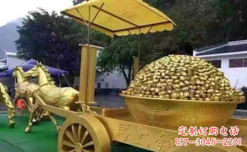 广场仿铜马拉车玻璃钢景观雕塑