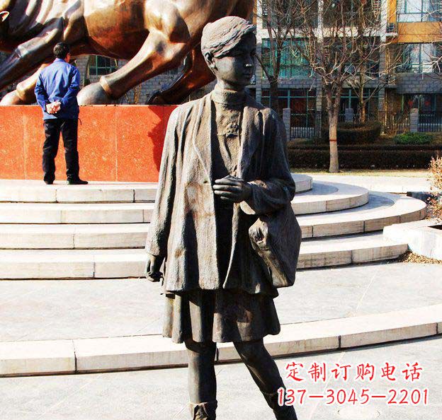 广场/逛街/女孩/人物/铜雕-广场逛街的女孩人物铜雕 广场/逛街/女孩/人物/铜雕-广场逛街的女孩人物铜雕