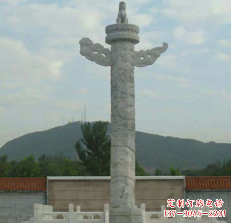 广场华表石雕
